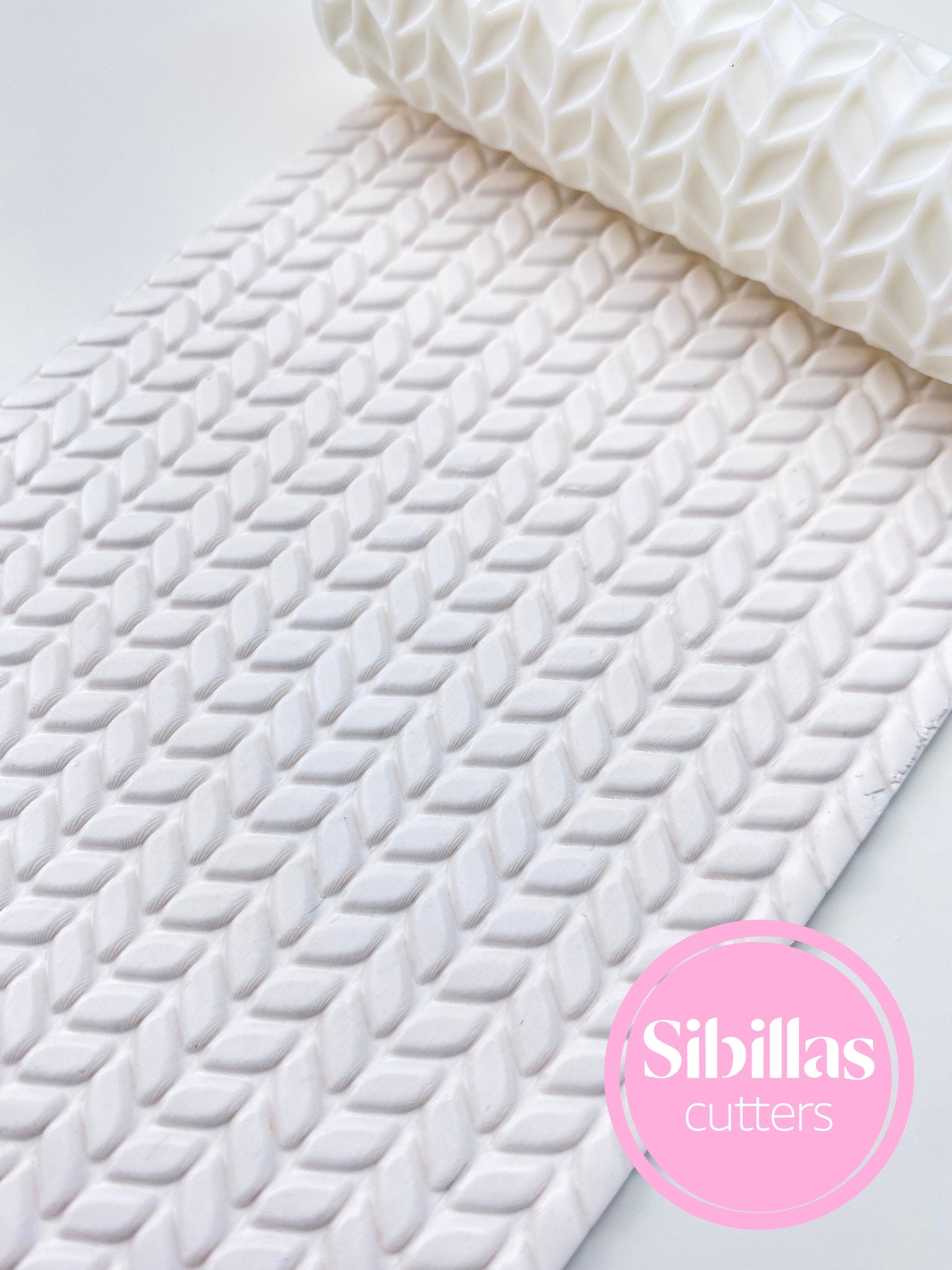 Knitted texture roller