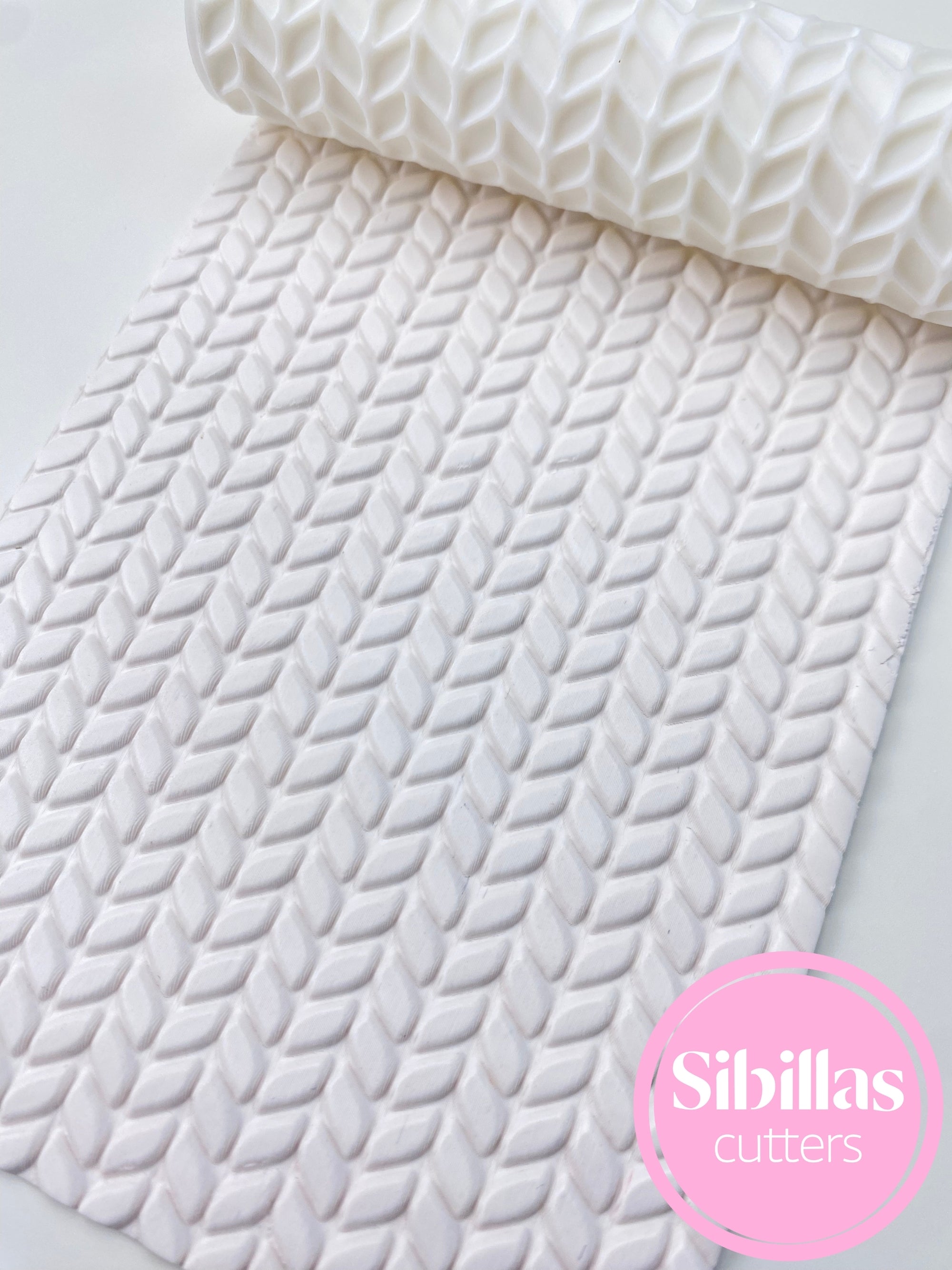 Knitted texture roller