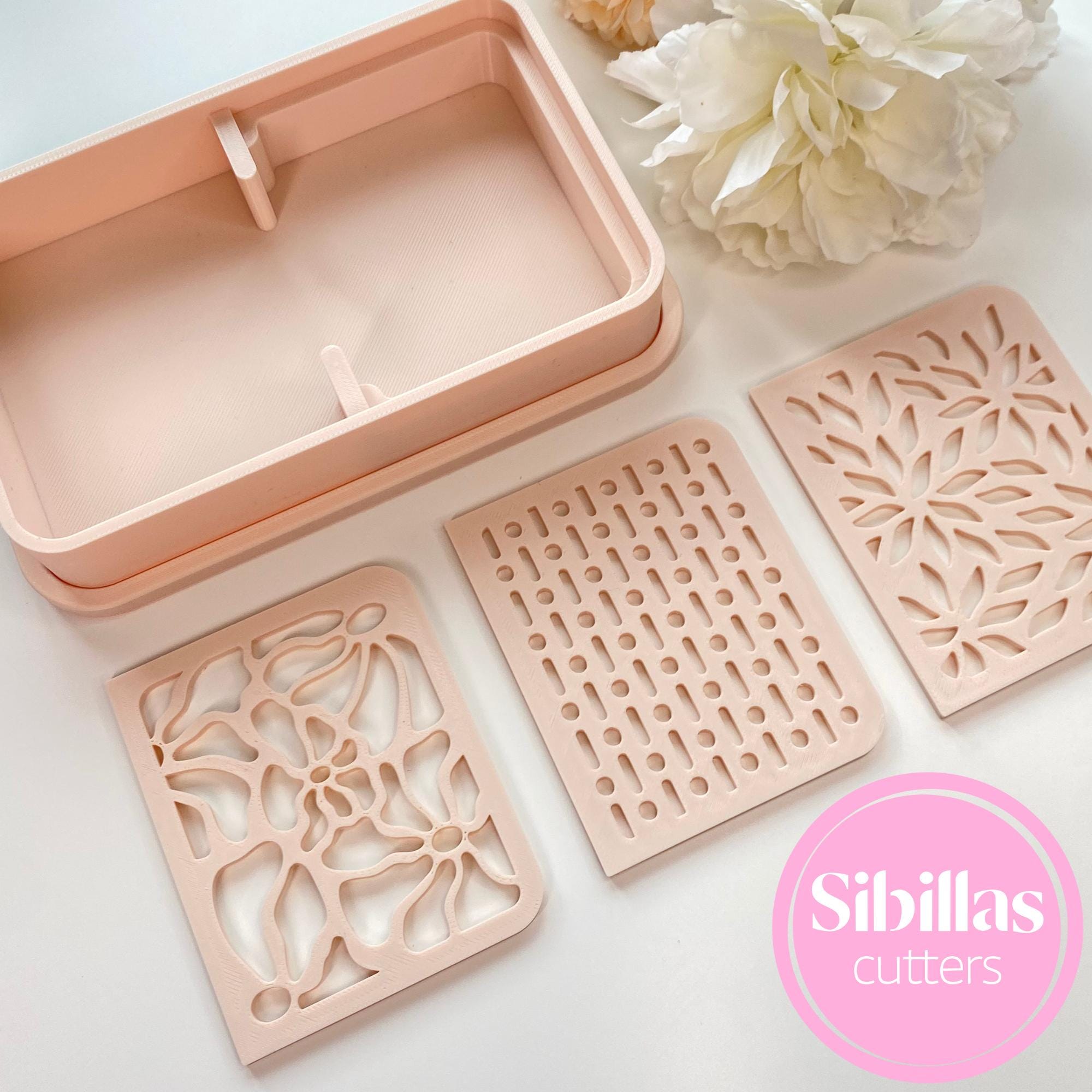 Cornstarch powder container for polymer clay crafting and detailing