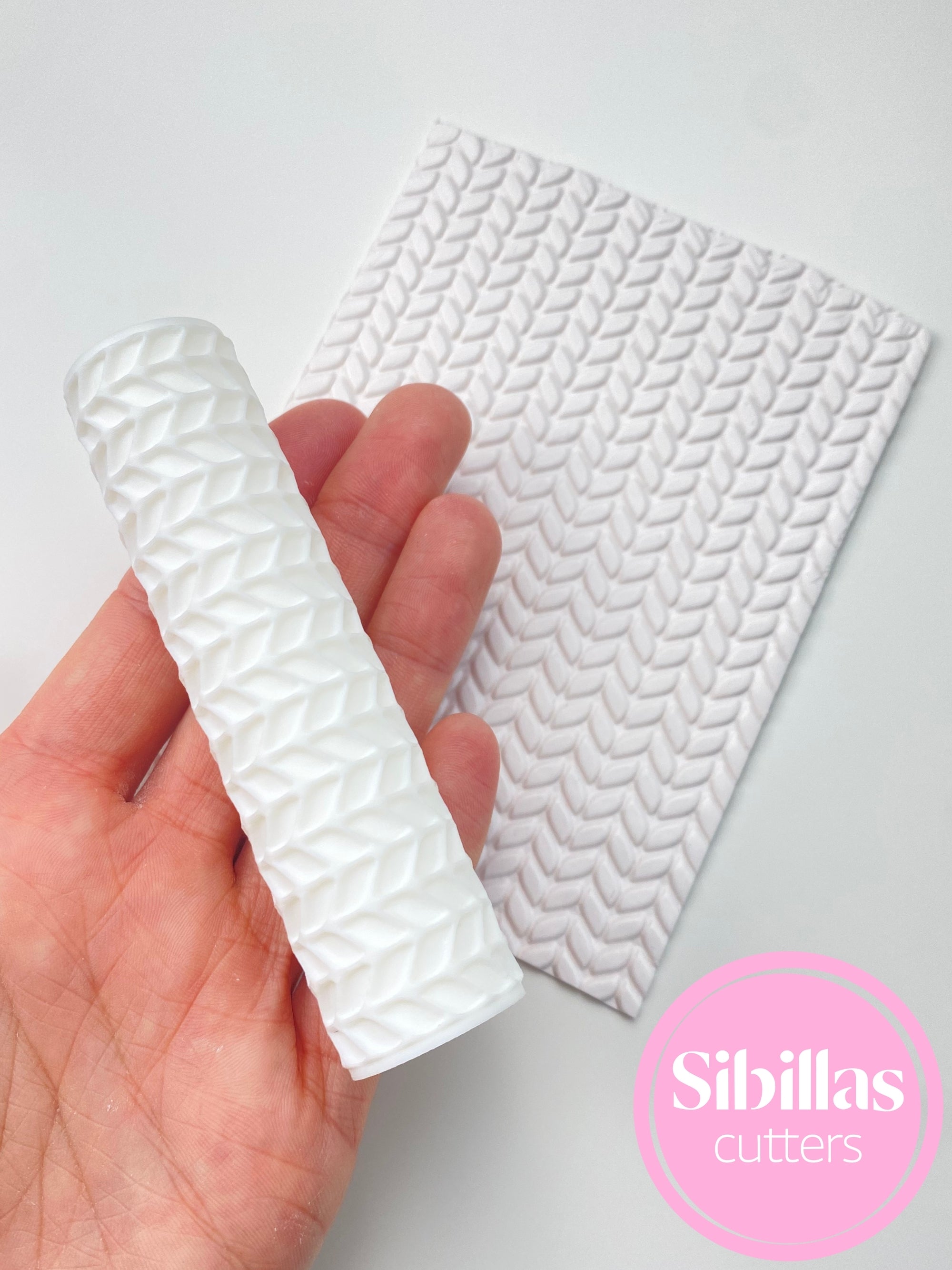 Knitted texture roller