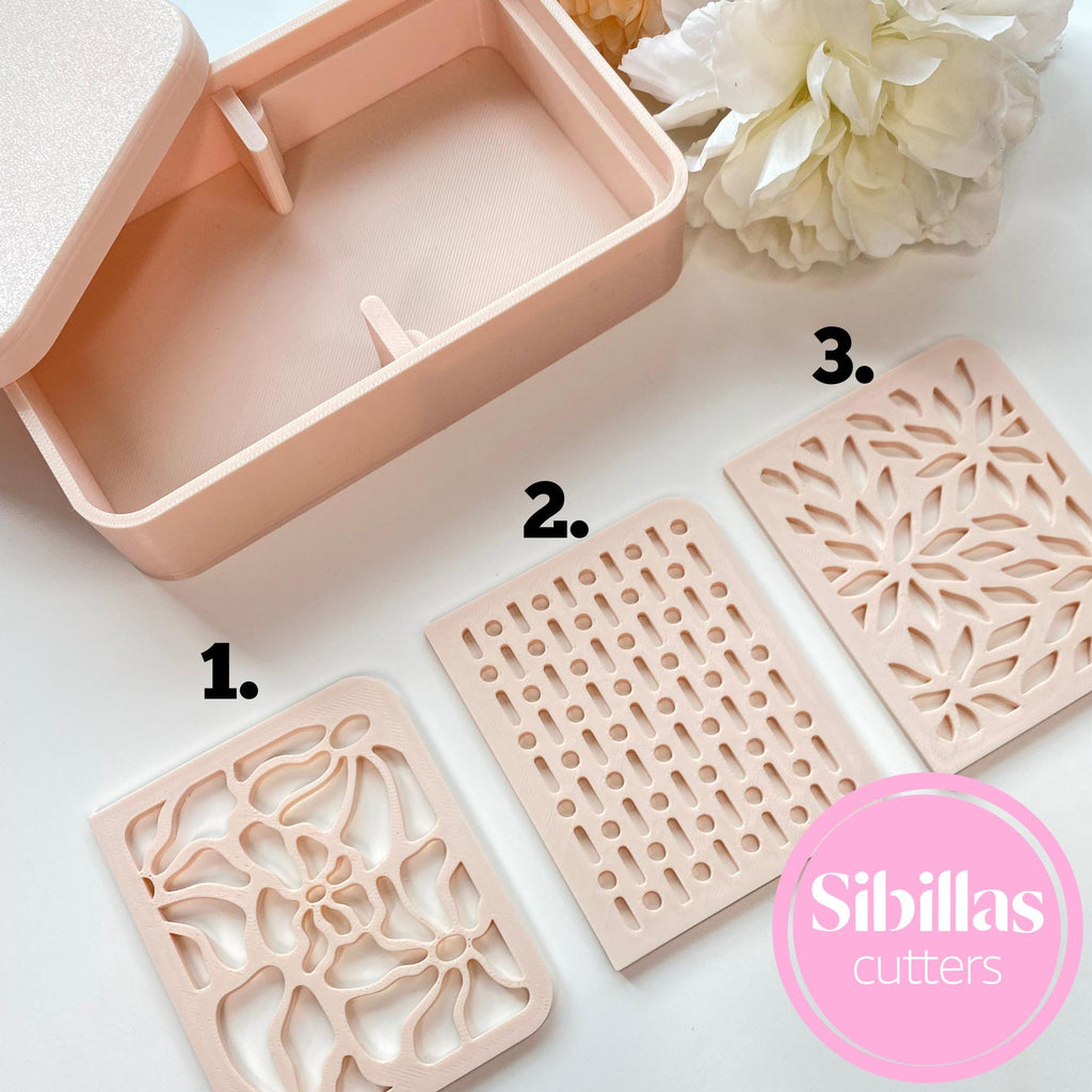 Cornstarch powder container for polymer clay crafting and detailing