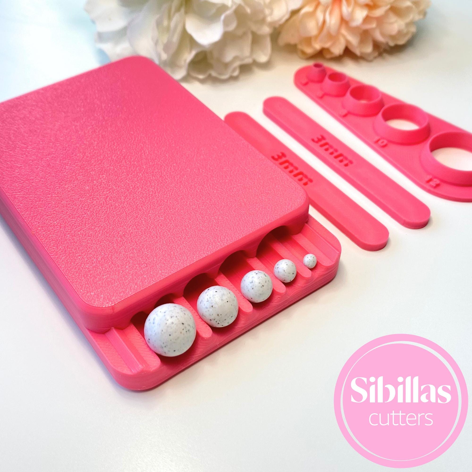 Polymer clay bead roller for making 4–12mm round clay beads.