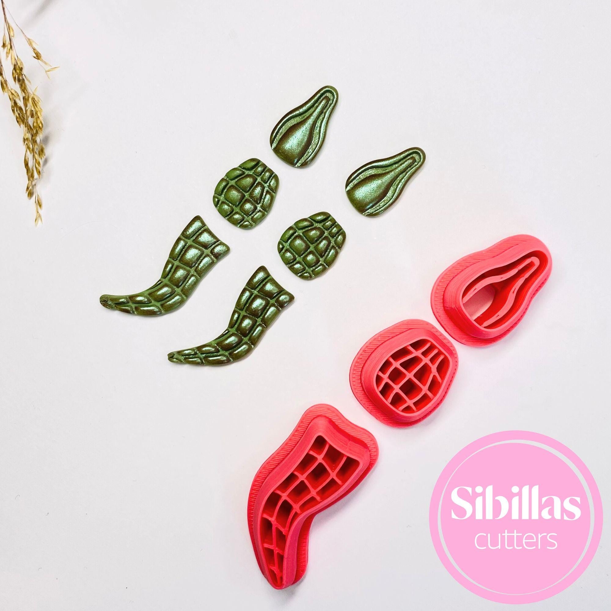 DIY crafting tool: alligator clay cutter with crocodile emboss for polymer clay projects