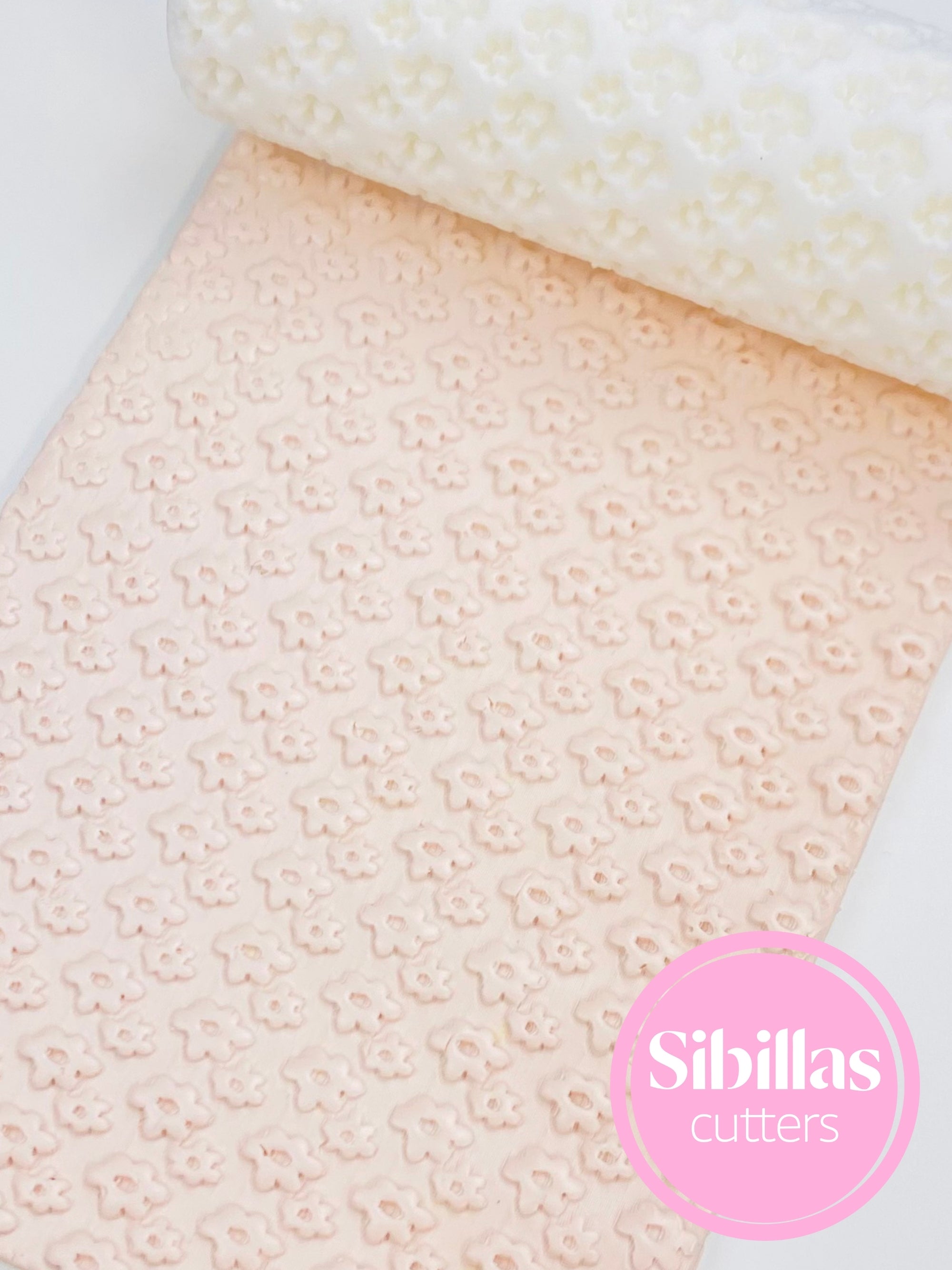 daisy patterned clay roller for polymer clay crafting