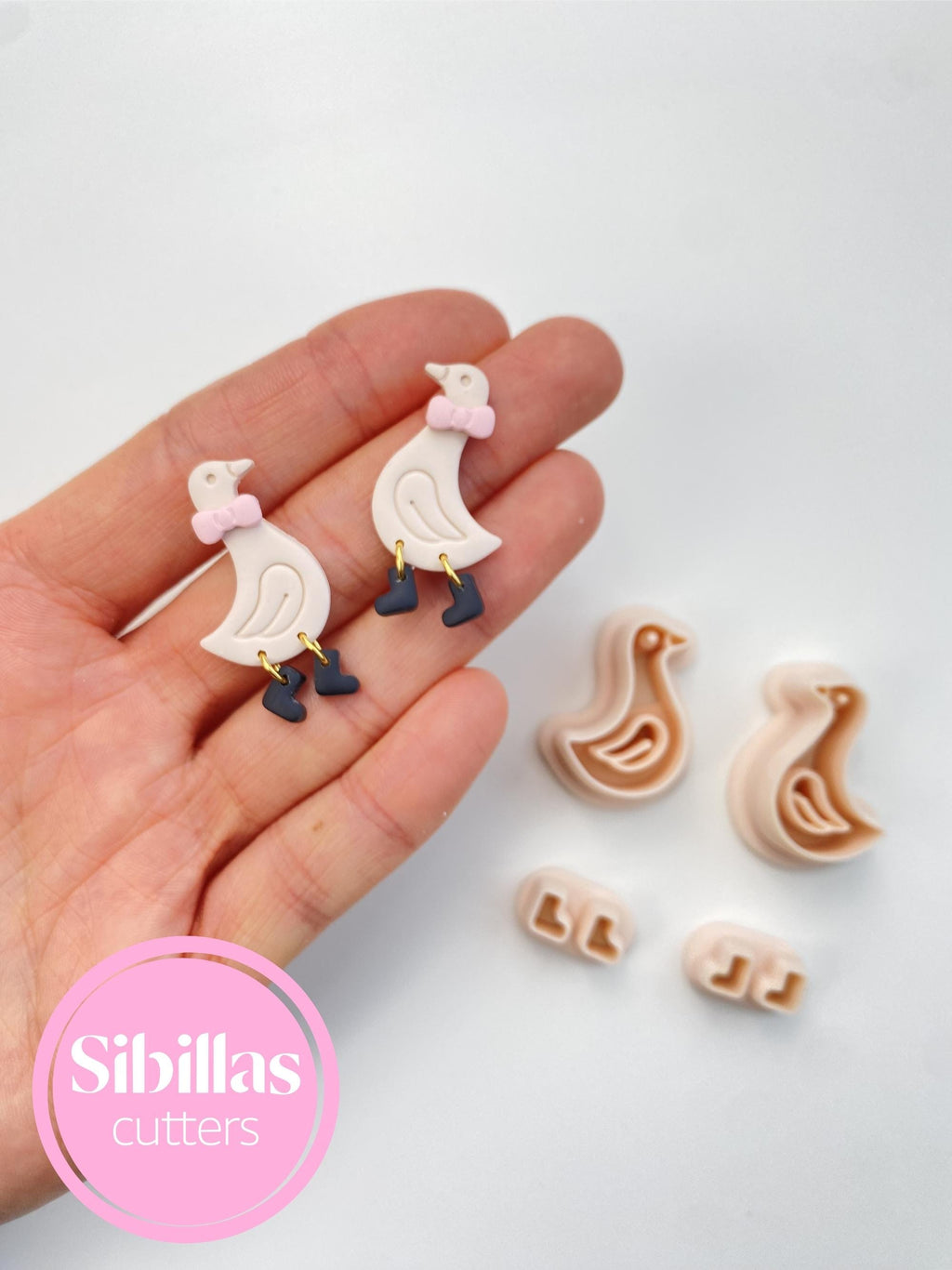 Goose clay cutter set: coquette bow cutter with tapered edges