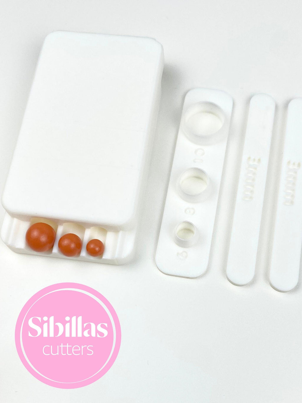 Polymer clay bead making tool for evenly sized 6–10mm round beads